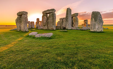 Stonehenge, Salisbury Plain, England.