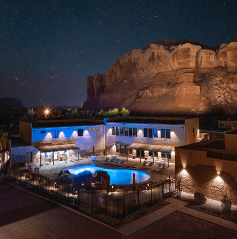 Bluff Dwellings Resort and Spa, Bluff, Utah.