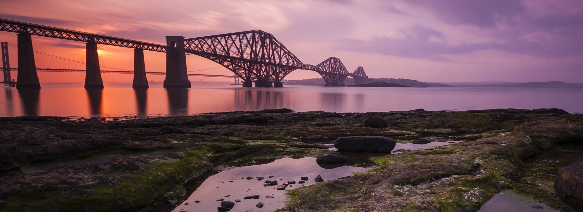 The Forth Rail Bridge north of Edinburgh, Scotland.