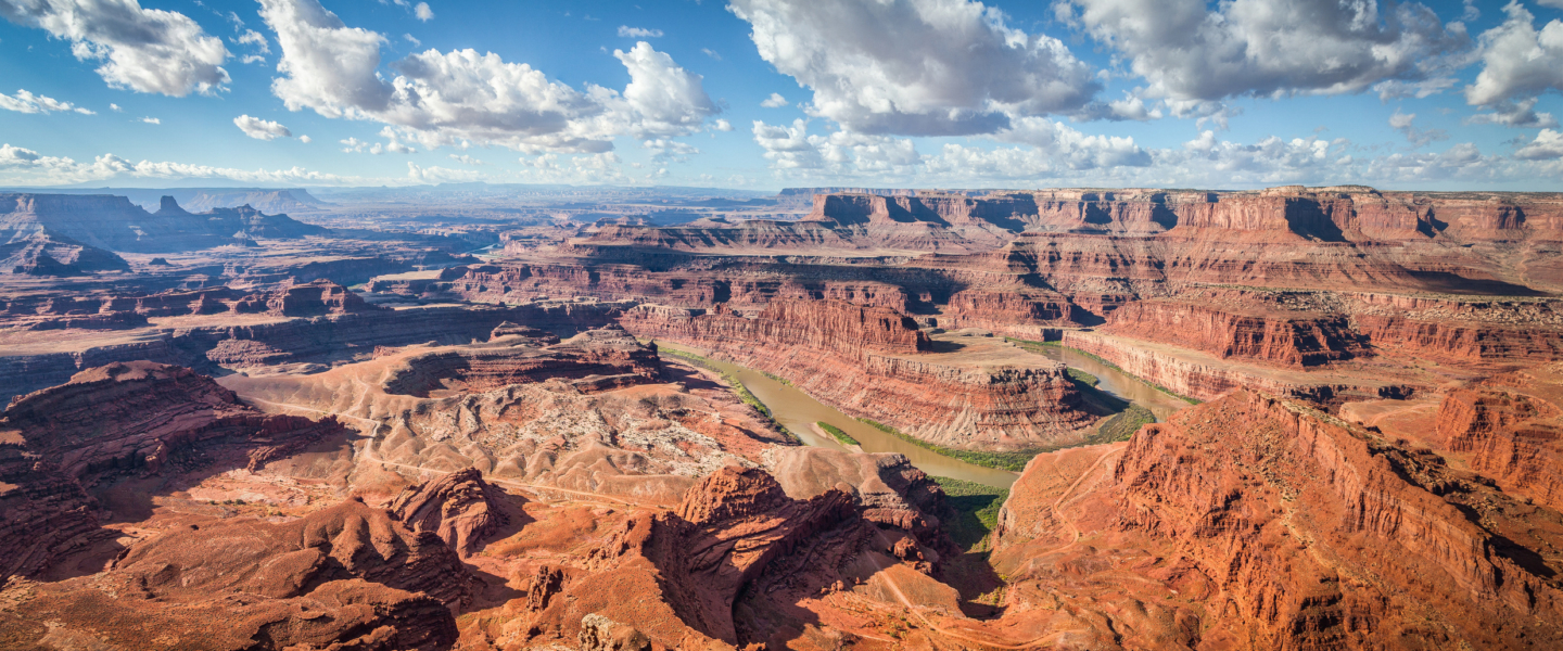 View of the Colorado River from Dead Horse Point State Park, on GeoCultura's Utah national parks tour .