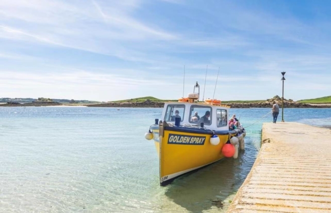 Tour boat, Isles of Scilly.